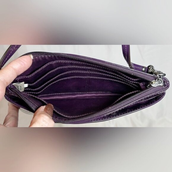 Coach Peyton Dark Purple Signature Patent Leather Wristlet Wallet F52078 - Picture 3 of 5